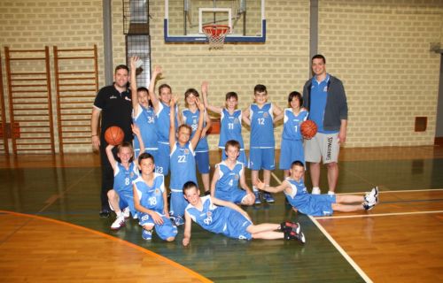 ECE Triglav modri U-11 osvojili turnir v Kranju